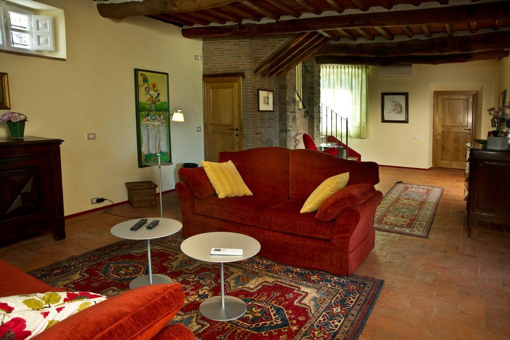Suite Accommodation Mastiano Exteriér fotografie